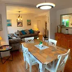 Maison Familiale De 3 Avec Jardin, Les Animaux Domestiques, Dans Un Village D'estuaire Tatil Evi Saint-Seurin-d'Uzet