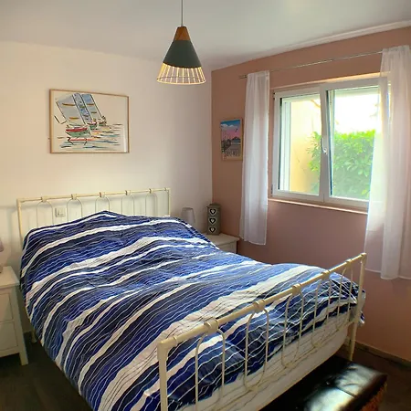 Σπίτι διακοπών Maison Familiale De 3 Avec Jardin, Les Animaux Domestiques, Dans Un Village D'estuaire Saint-Seurin-d'Uzet