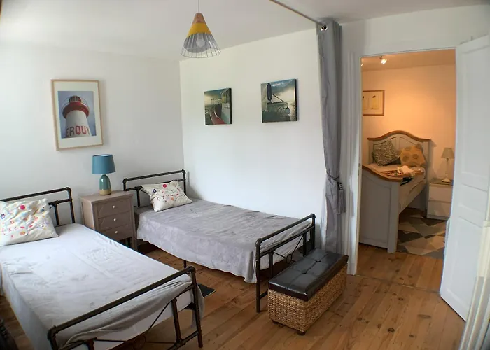 بيت للعطل Maison Familiale De 3 Avec Jardin, Les Animaux Domestiques, Dans Un Village D'estuaire Saint-Seurin-d'Uzet