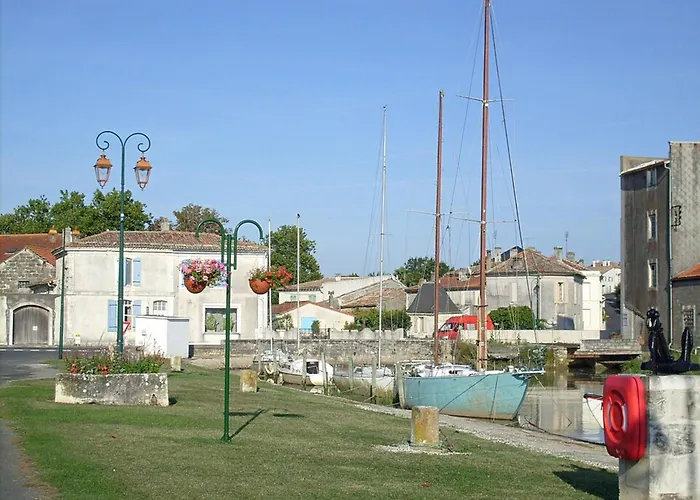 Maison Familiale De 3 Avec Jardin, Les Animaux Domestiques, Dans Un Village D'estuaire بيت للعطل *